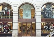 Lotus store opens for business in Regent St, London