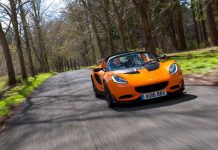 Lotus Elise receives Autocar Readers’ Champion Award